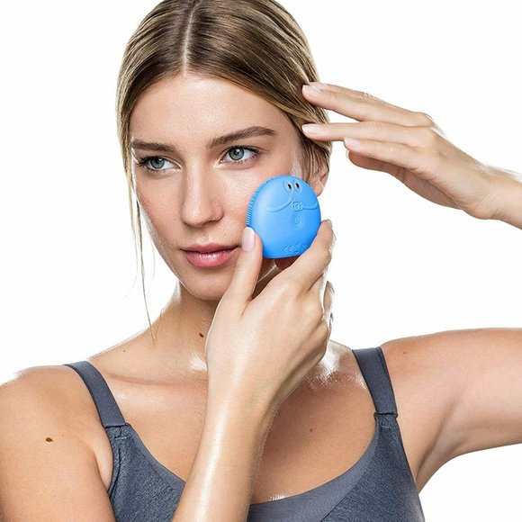 FOREO LUNA fofo Facial Cleansing Brush & Analyzer - Picture 3 of 12